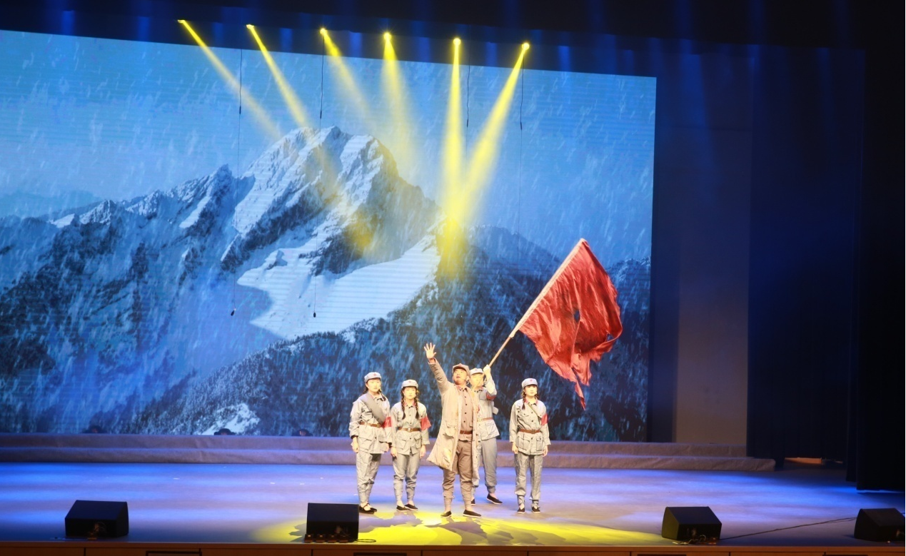 “恰是百年风华”镇江市高校园区迎新年文艺汇演圆满成功