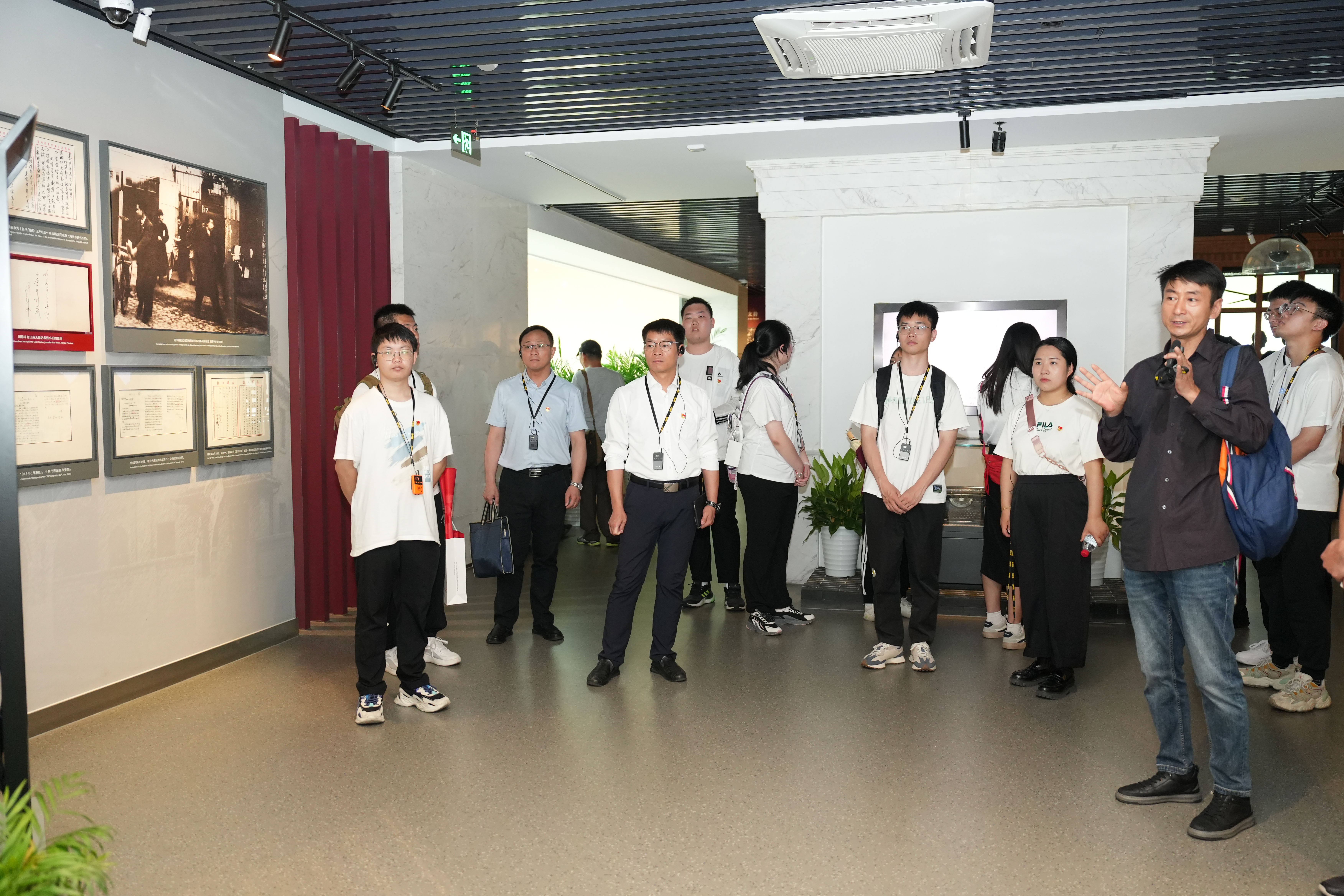 1718248943435653.jpg 1718248943435653.jpg