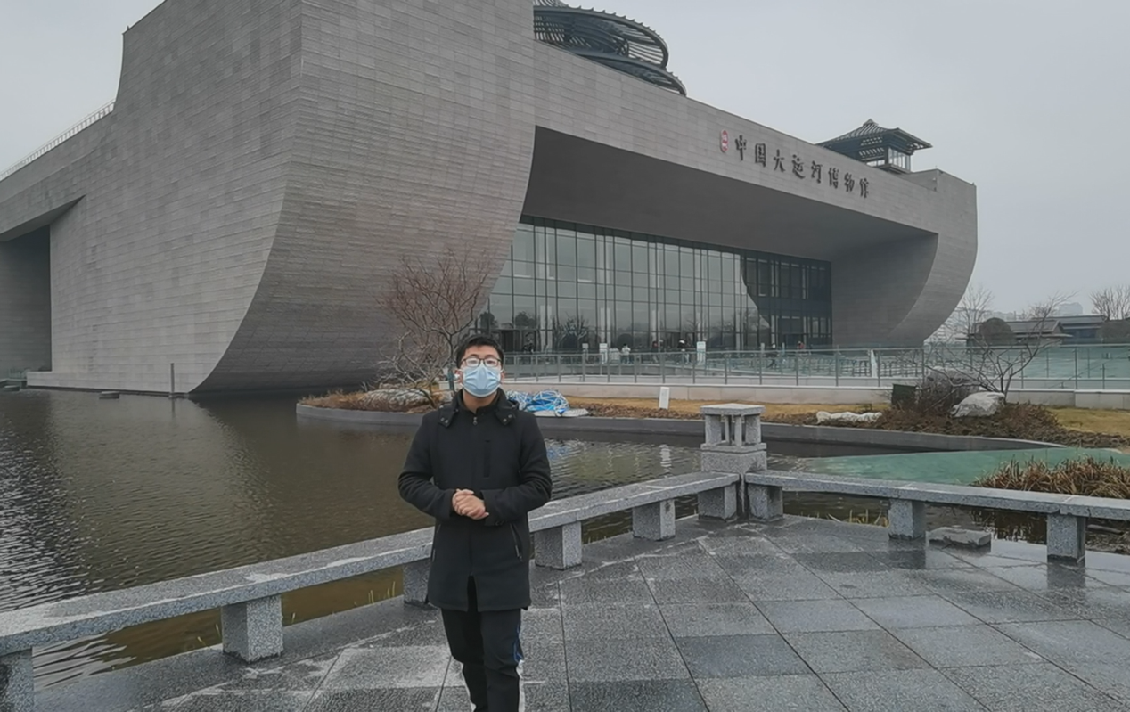 图为小组成员到达博物馆.png