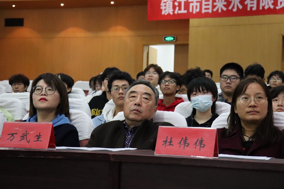 现场评委.jpg