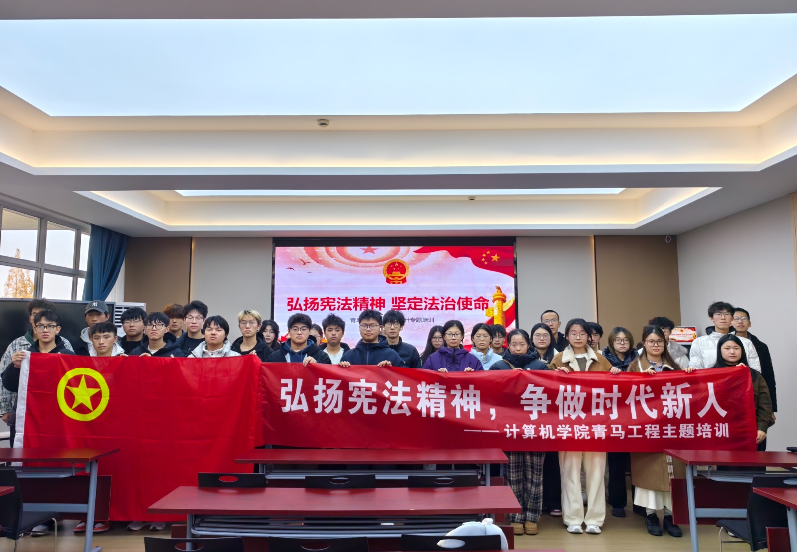 1765241590411855.jpg 计算机.jpg