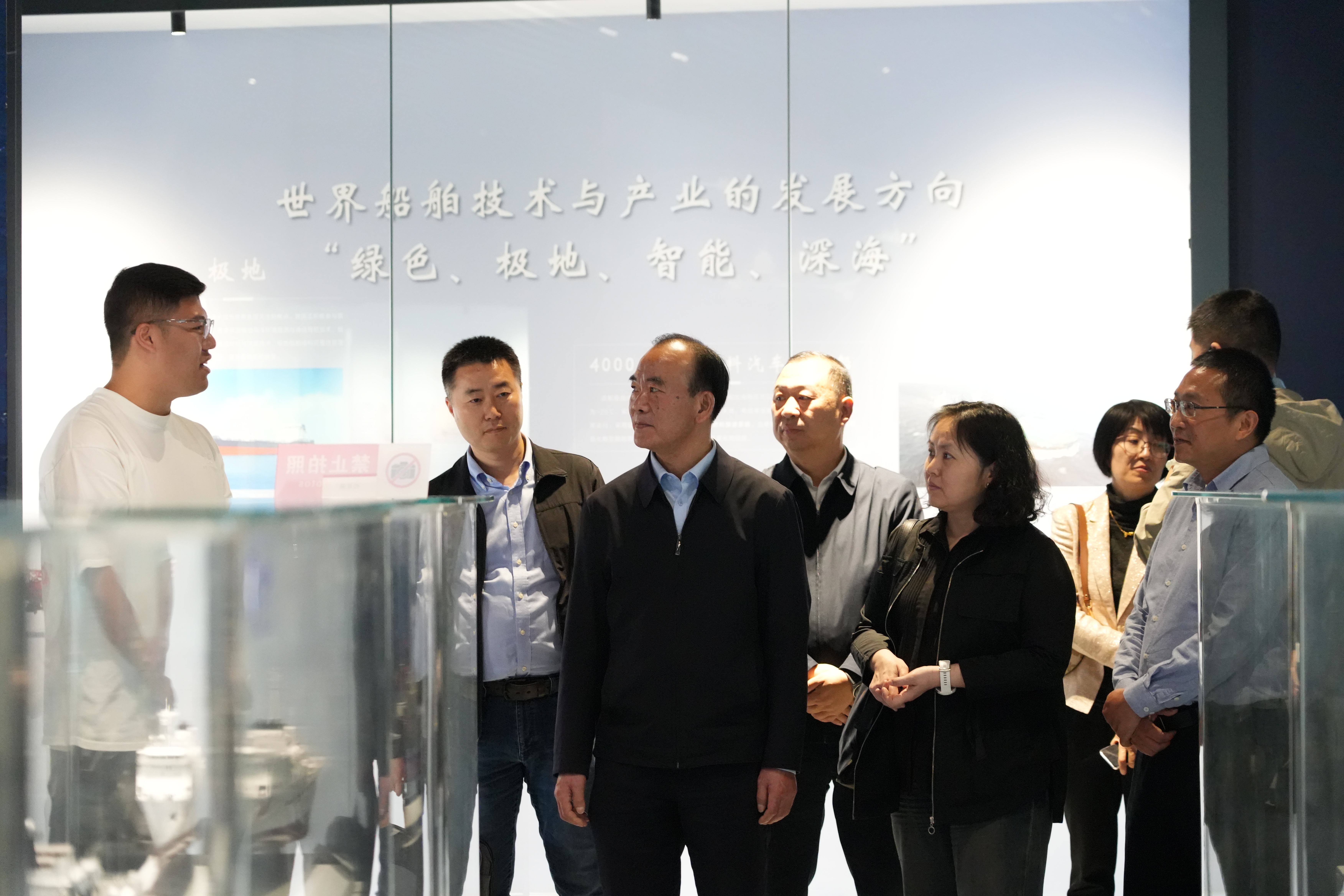 江苏省侨联二级巡视员李发勇一行来我校调研交流
