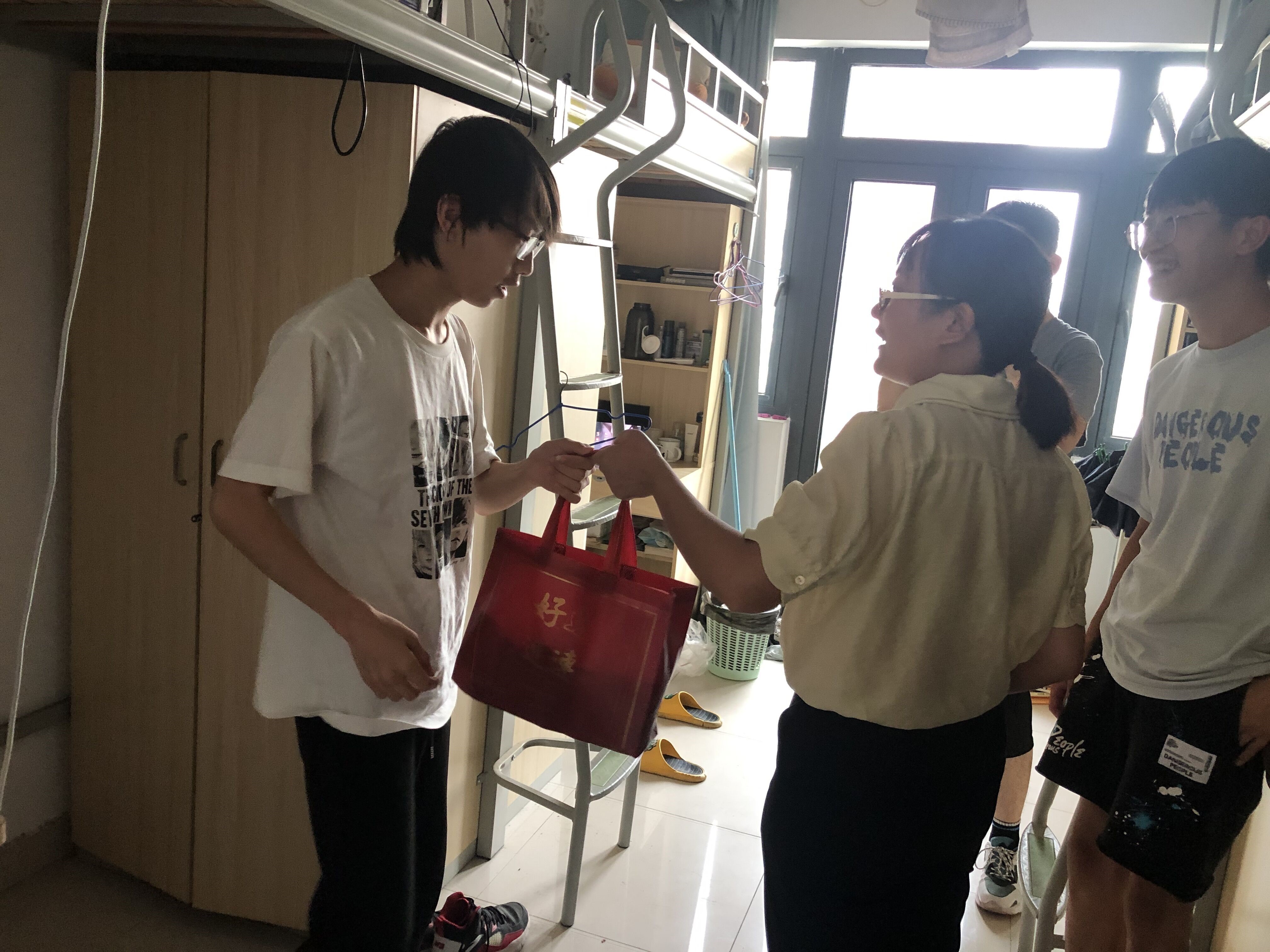 图片5.jpg